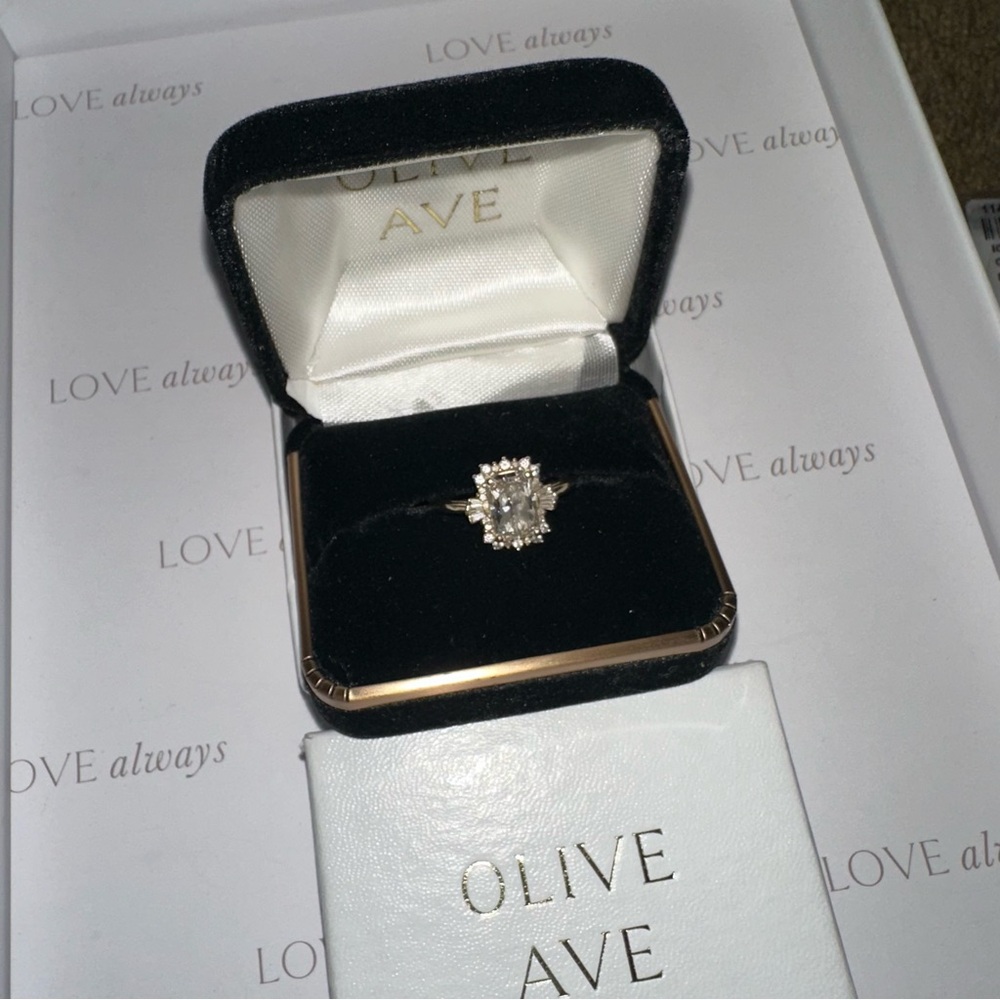 Olive Ave Engagement Ring 14k